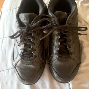 New Balance No Slip Waitress shoes size 8.5